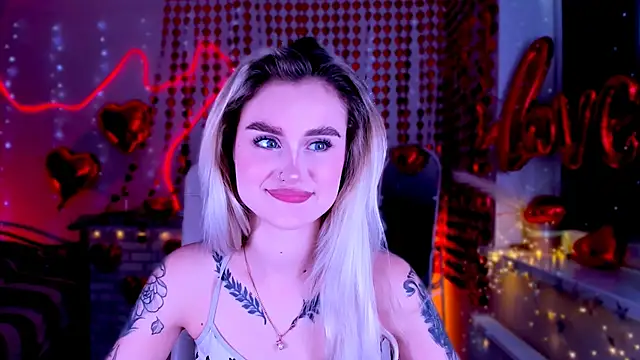  Ravenaa online show from 19, 2, 2025