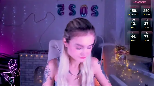  Ravenaa online show from 20, 1, 2025