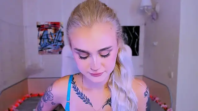  Ravenaa online show from 9, 11, 2025