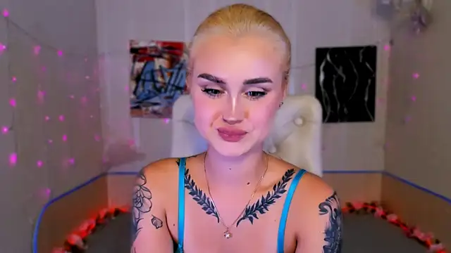  Ravenaa online show from 19, 10, 2025