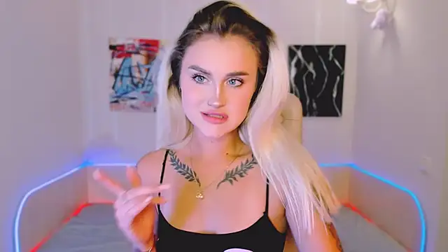  Ravenaa online show from 26, 9, 2025