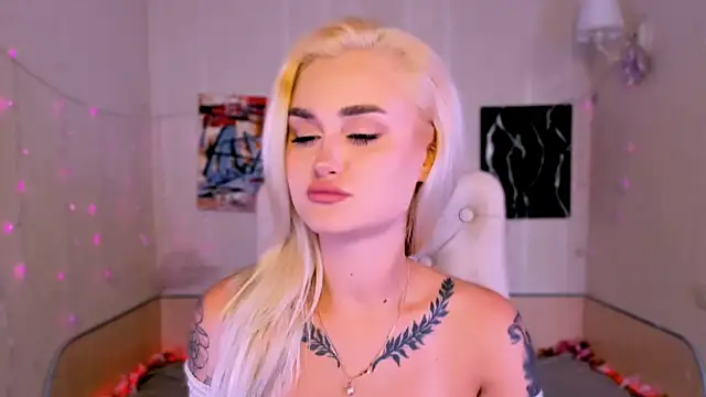  Ravenaa online show from 16, 10, 2025