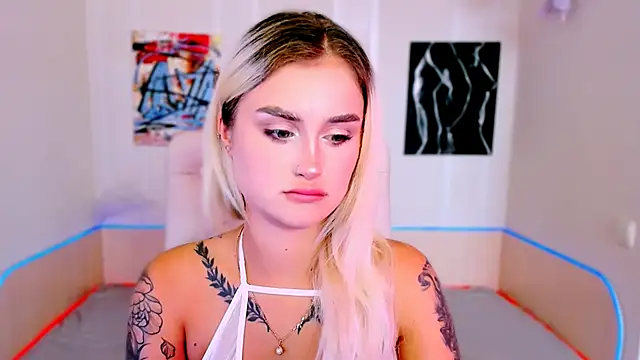  Ravenaa online show from 15, 9, 2025