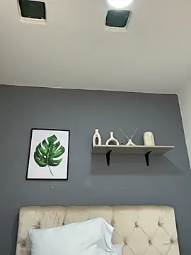 Soe Lara online show from 11, 9, 2025