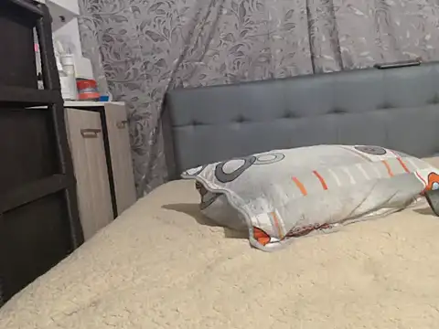 Soe Lara online show from 13, 4, 2026