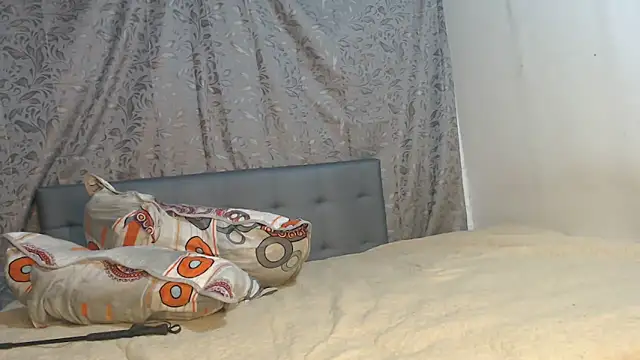 Soe Lara online show from 7, 4, 2026