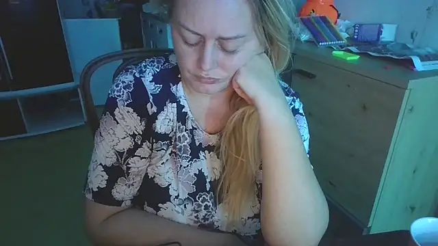 Meliss Official9 online show from 7, 10, 2025