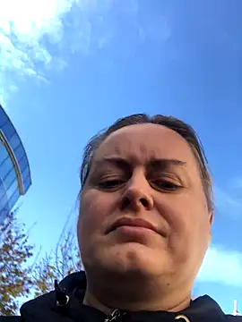 Meliss Official9 online show from 26, 10, 2025