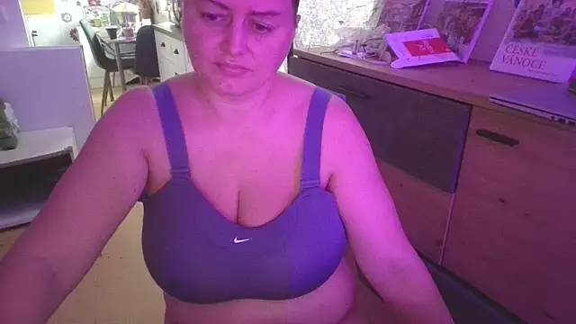 Meliss Official9 online show from 17, 11, 2025