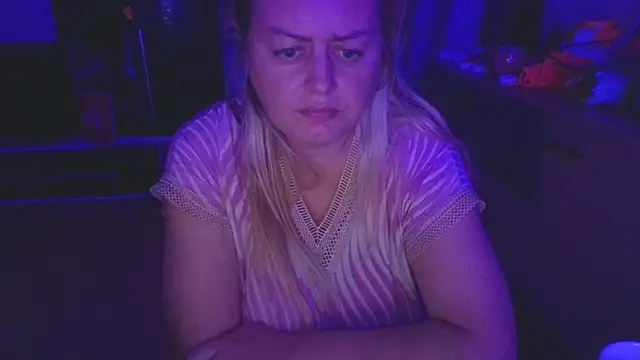 Meliss Official9 online show from 11, 10, 2025