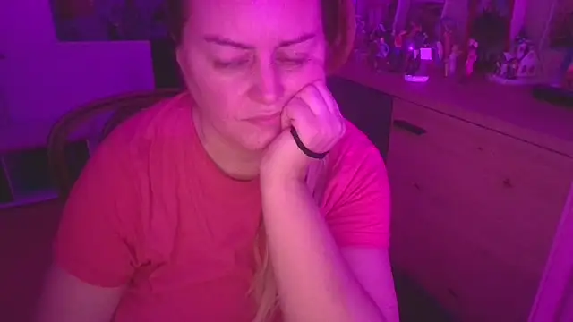 Snapshot of Meliss_Official9 chatting on 19, 12, 2025 Meliss Official9 online show from 19, 12, 2025