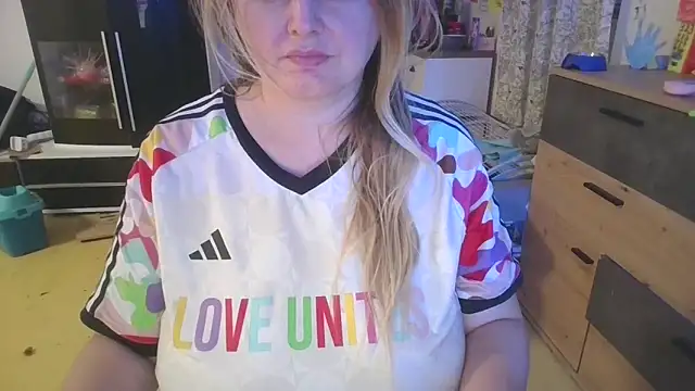 Meliss Official9 online show from 30, 3, 2026