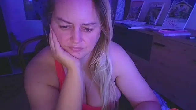 Meliss Official9 online show from 19, 11, 2025