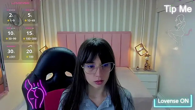 MAGNOLEROY online show from 1, 12, 2025