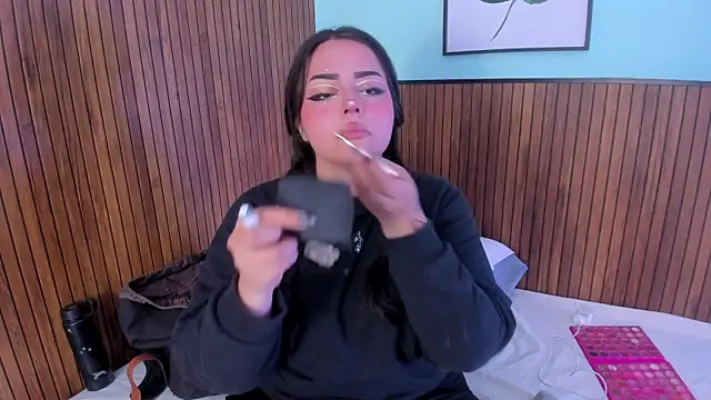 curvy rousi online show from 15, 11, 2025