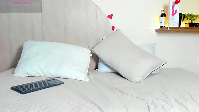 Valeria07  online show from 7, 3, 2026