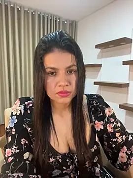 Alice Biel online show from 7, 2, 2025