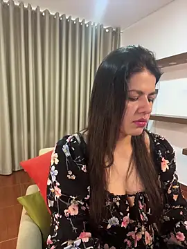 Alice Biel online show from 28, 2, 2025