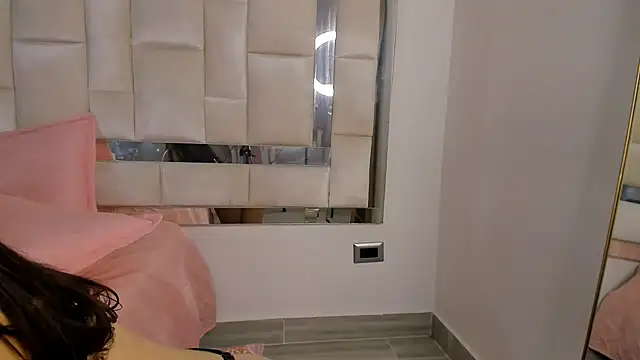 isabella gomez11 online show from 26, 2, 2025