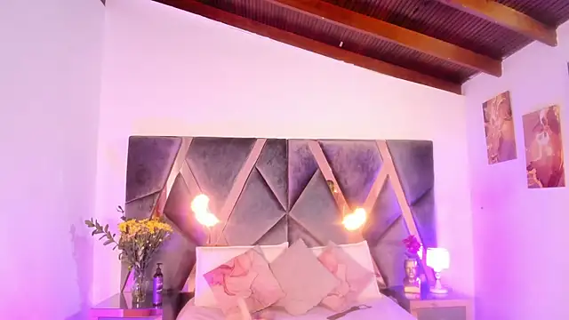 Sofi Vasquez online show from 2, 12, 2025