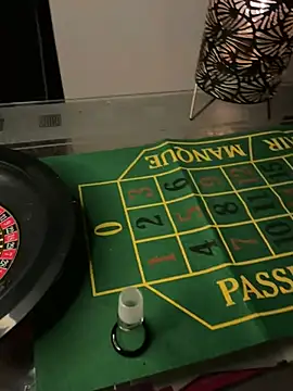 herz steht kopf90 online show from 24, 2, 2025