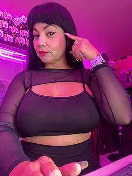 Hot beauty   online show from 16, 4, 2026