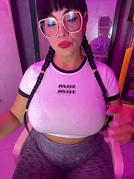 Hot beauty   online show from 20, 3, 2026