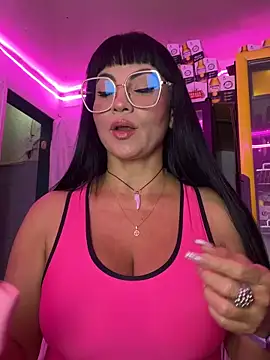 Hot beauty   online show from 5, 2, 2026