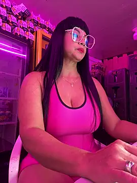 Hot beauty   online show from 14, 4, 2026