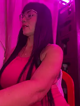 Hot beauty   online show from 23, 12, 2025