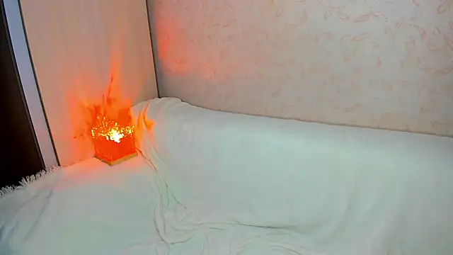 Snapshot of MelodyOfLovee chatting on 5, 12, 2025 MelodyOfLovee online show from 5, 12, 2025