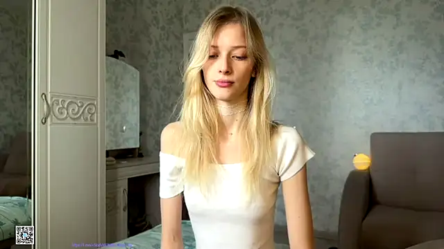 Evvie Summn1 online show from 13, 10, 2025