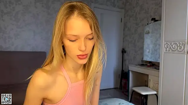 Evvie Summn1 online show from 31, 10, 2025