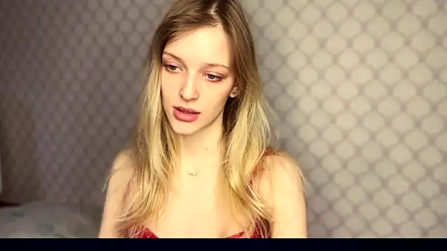 Evvie Summn1 online show from 16, 12, 2025