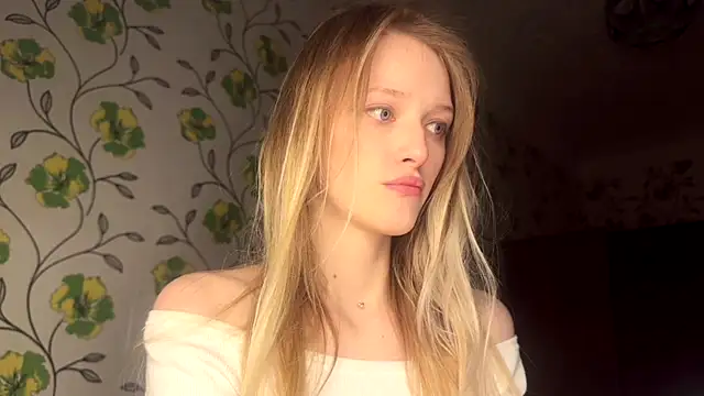 Evvie Summn1 online show from 4, 5, 2026