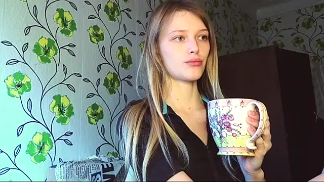 Evvie Summn1 online show from 5, 6, 2026