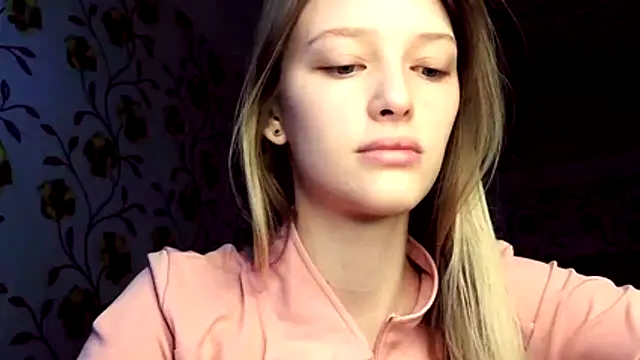 Snapshot of Evvie_Summn1 chatting on 30, 6, 2026 Evvie Summn1 online show from 30, 6, 2026