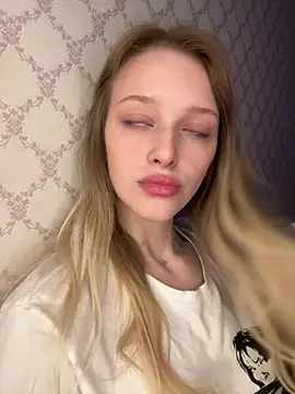 Evvie Summn1 online show from 28, 4, 2026