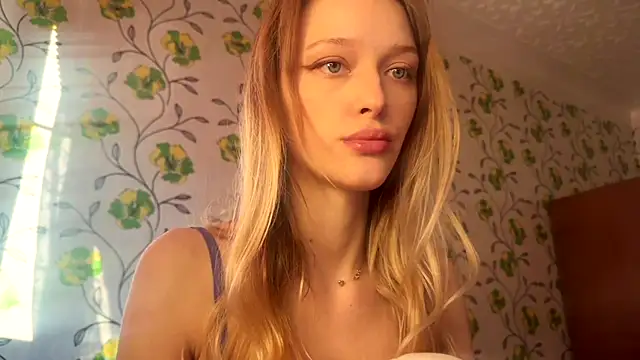 Evvie Summn1 online show from 5, 5, 2026