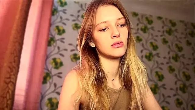 Evvie Summn1 online show from 24, 3, 2026