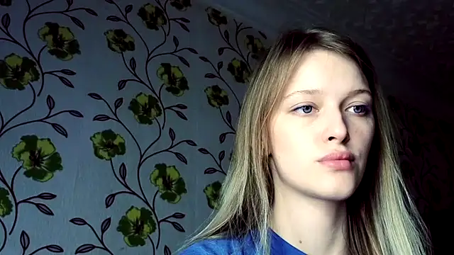 Snapshot of Evvie_Summn1 chatting on 29, 6, 2026 Evvie Summn1 online show from 29, 6, 2026