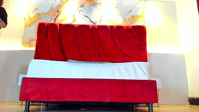 MAISE HILL1 online show from 7, 11, 2025