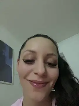 Snapshot of Chiara0102 chatting on 5, 5, 2026 Chiara0102 online show from 5, 5, 2026