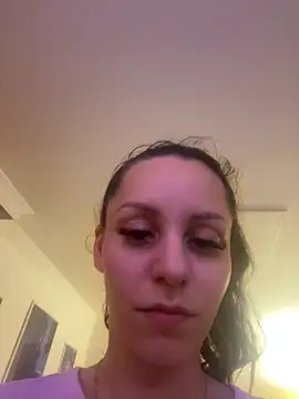 Snapshot of Chiara0102 chatting on 1, 6, 2026 Chiara0102 online show from 1, 6, 2026