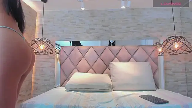 adara scot online show from 4, 10, 2025