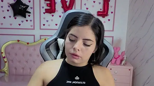 Chinatsu t online show from 13, 3, 2026