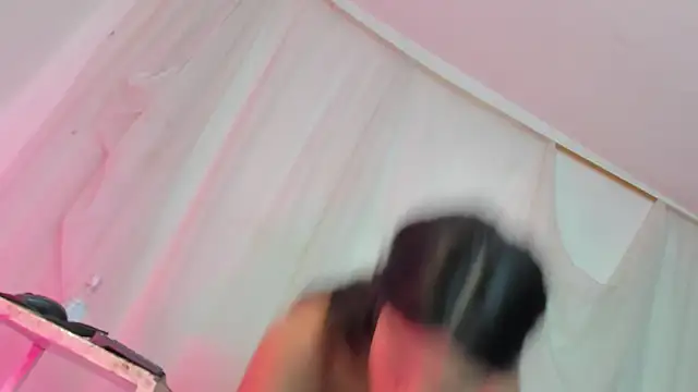 Itsme Daniela online show from 4, 4, 2026