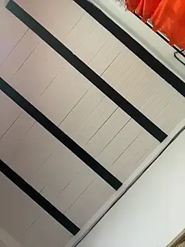 nina carther online show from 28, 9, 2025