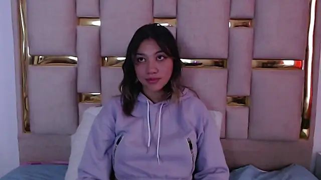 nina carther online show from 13, 11, 2025