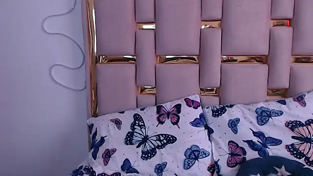 nina carther online show from 29, 10, 2025